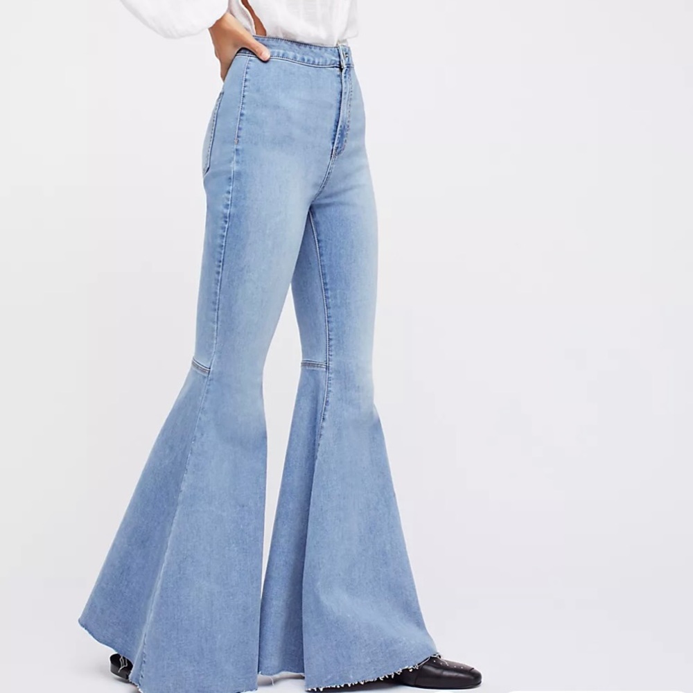 Free people Just Float On Flare Jeans